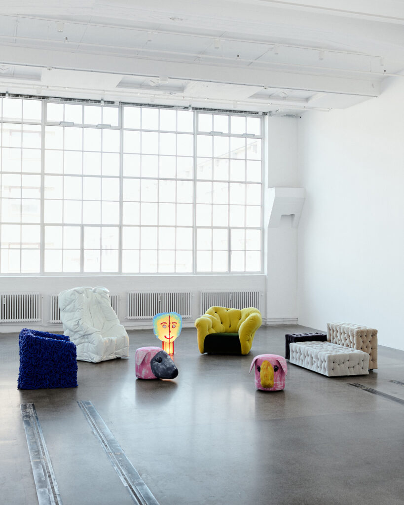 2025 other circle gaetano pesce by meritalia 1217 1