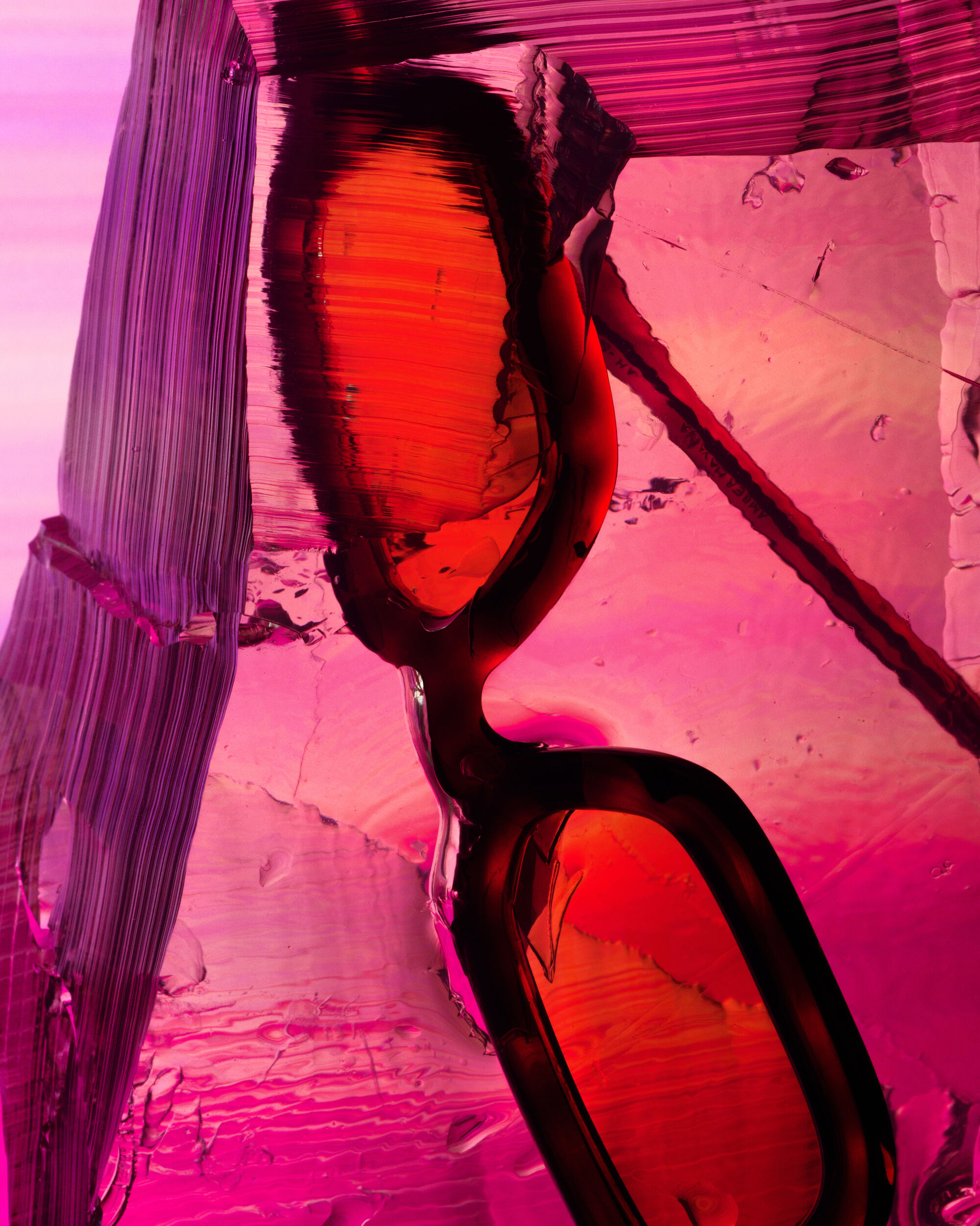 Paloceras sun collection magenta glass